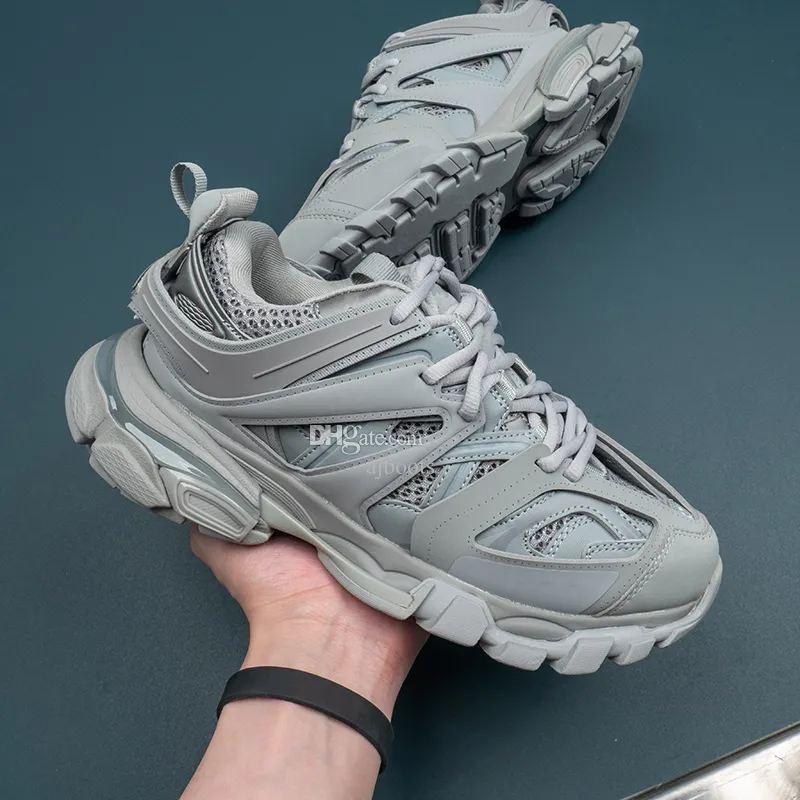 Designer Track Shoes Paris Triple Casual Leather Nylon Sneakers in White Black Pink Grey and Beige