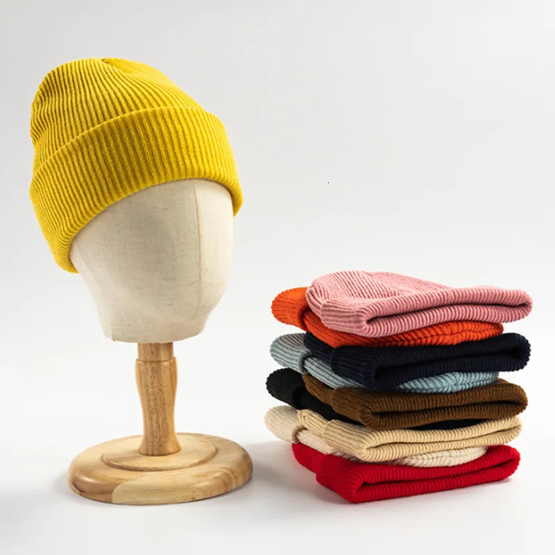 Bonnet/Crâne Casquettes Solide Unisexe Chaud Tricoté Chapeaux Pour Femmes Bonnet Laine Mélanges Doux Automne Hiver Hommes Femmes Casquette Chapeaux Gorro Ski Caps 10 Couleurs Pas Cher 230914