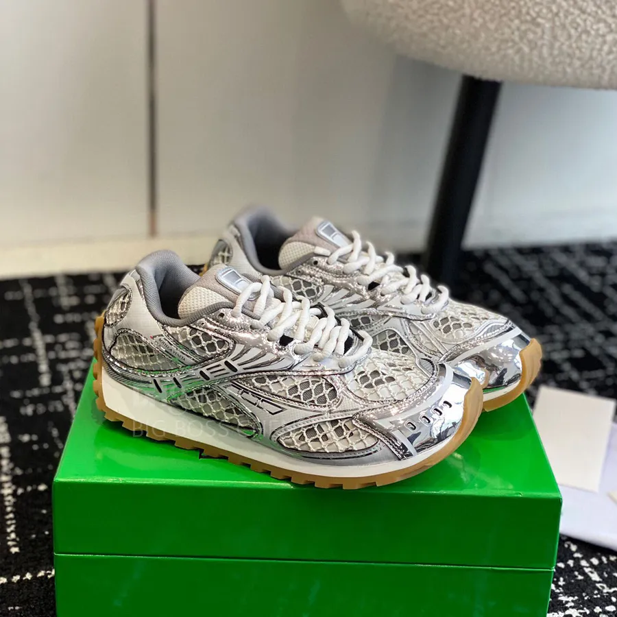 Silver lyx varumärke plattform snörning mesh sneakers trend casual löpskor man kvinnor tennisskor designer skor grön svart brun