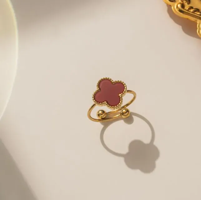 패션 보석 디자이너 밴 밴스 클리프 정향 밴드 반지 클래식 4 Four Leaf Ring Diamond Butterfly Gold Rilvery 웨딩 오픈 브랜드 Heart Valentines Mother