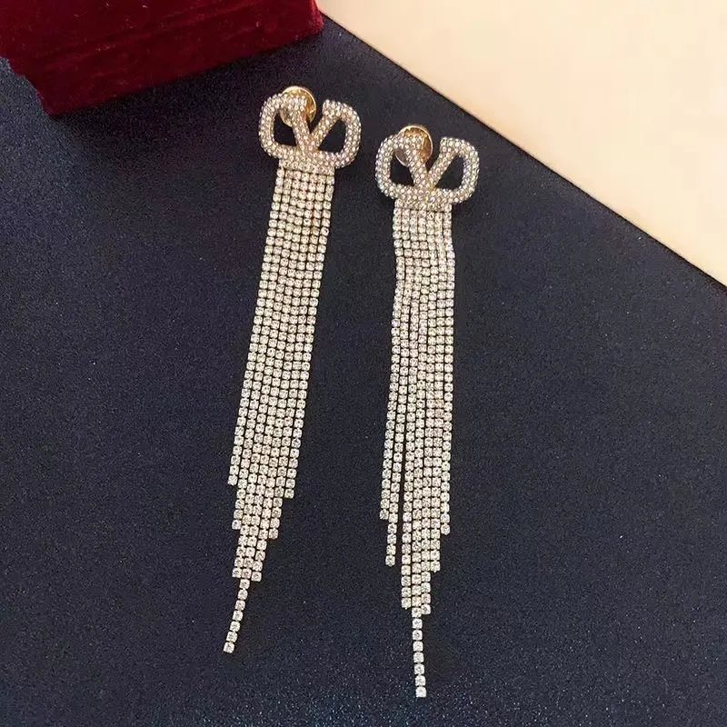 Bijoux de créateurs Boucles d'oreilles à pompons en argent 925 avec diamants pour femmes, bijoux de luxe en or double en forme de V, cadeau de mariage pour les jeunes mariés, article de haute couture pour la Saint-Valentin