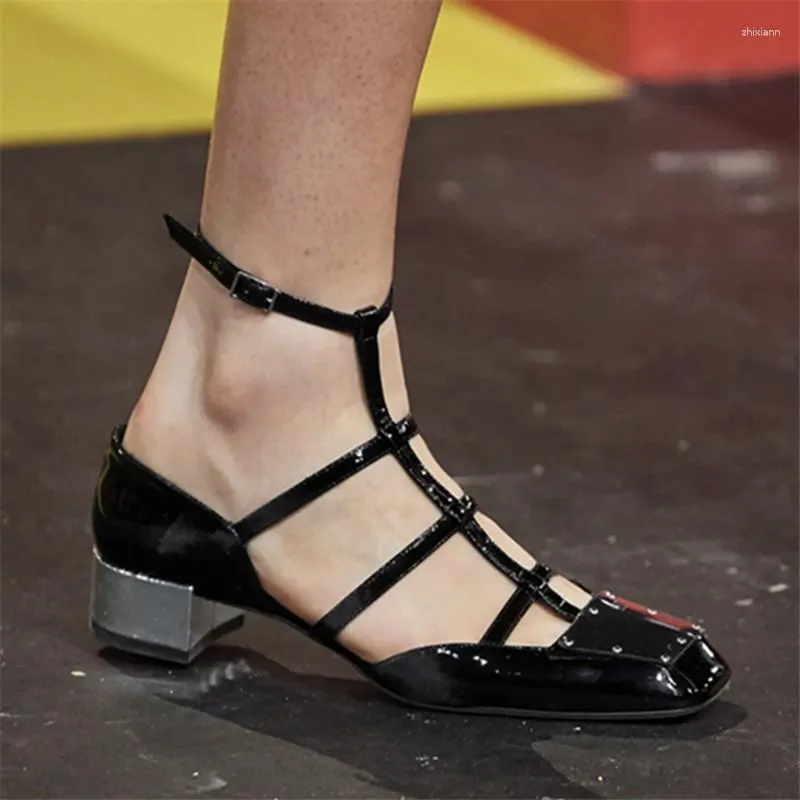 Сандалии 2024, женские сандалии-гладиаторы с квадратным носком на массивном каблуке и Т-образными бретельками, модельные туфли для выпускного вечера, женские туфли Мэри Джейн с открытыми отверстиями