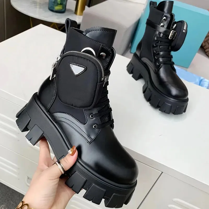 Toppkvalitetsdesigner Rois Boots Martin Platform Motorcykelstövlar Brand Kvinnor Stövlar Runway Leather Nylon Fabric Patchwork Bag Ankel Boots Fashion