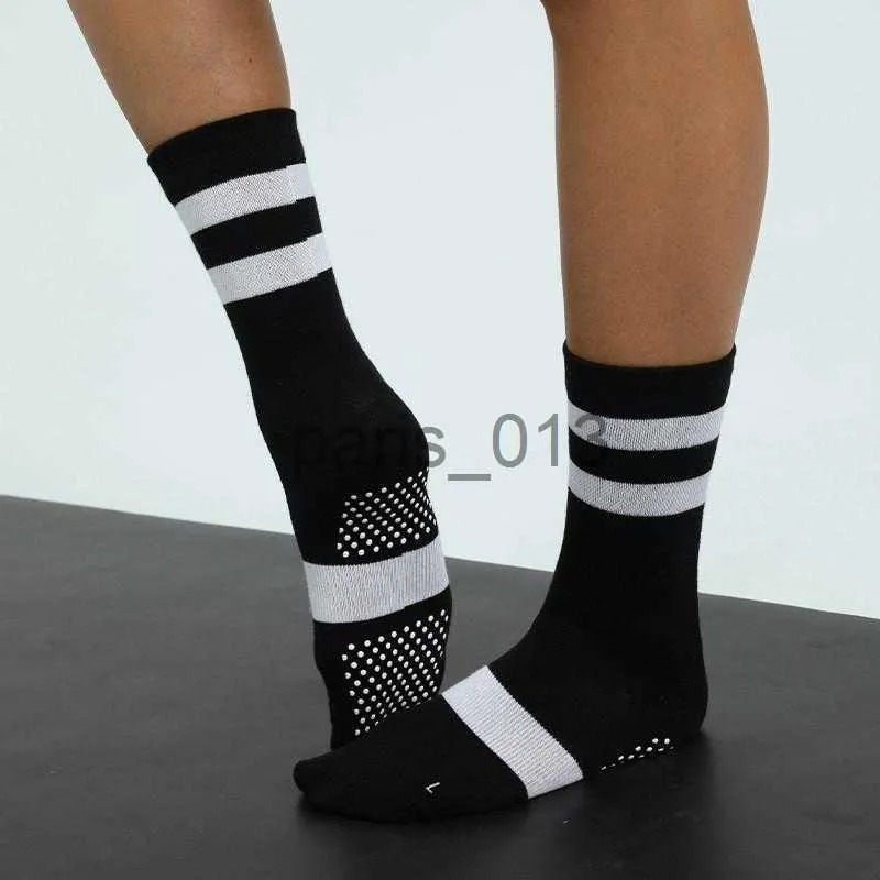 Men's Thicken Warm Men Women High Long Sport Plush Solid Room Yogo Sock Woman Female Elastic Floor Sockings Slipper For Gym LL x0916