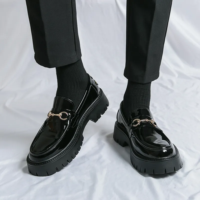 Chaussures d'affaires en cuir PU pour hommes, bout rond, semelle épaisse, tendance, boucle de cheval, chaussures décontractées décoratives
