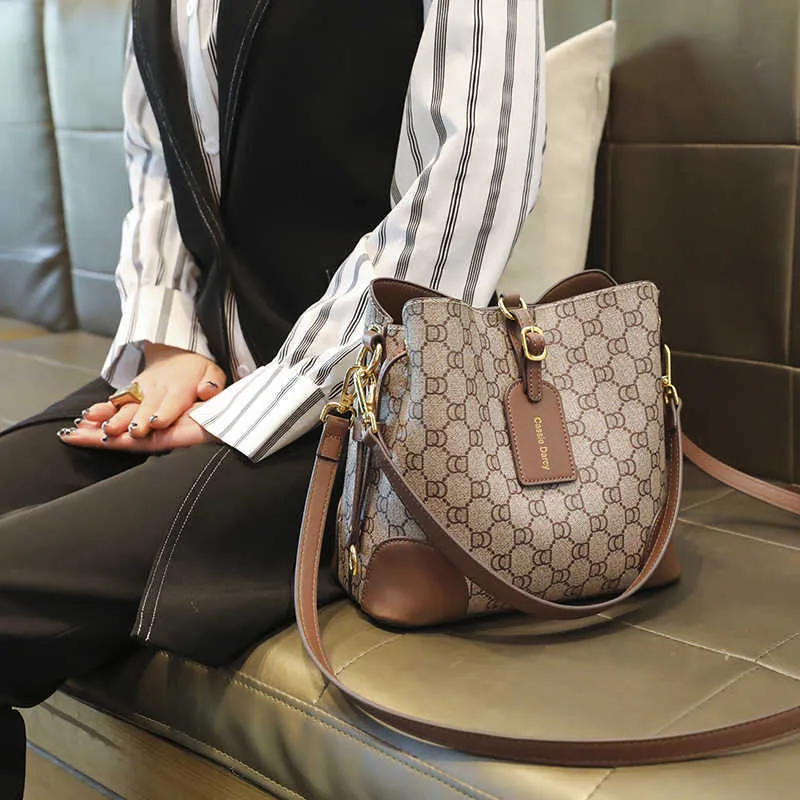 Large 2025 bucket purse