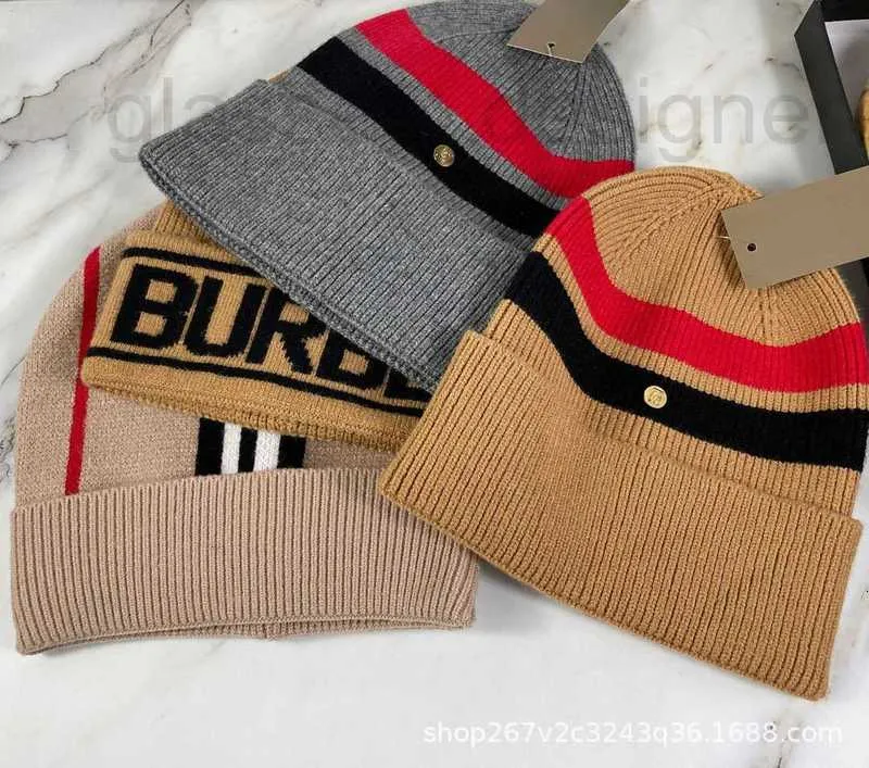 Beanie/Kafatası Kapakları Tasarımcı Sonbahar ve Kış Kore Moda B Ekose Örme Şapka Günlük Çok Çok Yönlü Yün Şapka Erkekler Açık Soğuk Şapka Tırmanma Şapkası 1rur