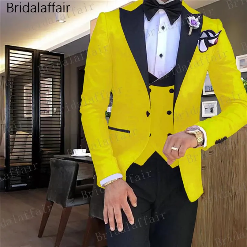 Gwenhwyfar Tide Men Colorful Fashion Wedding Suits Plus Size Yellow Pink Green Blue Purple Suits Jacket Pants Vest 3Pcs Tuxedos2235