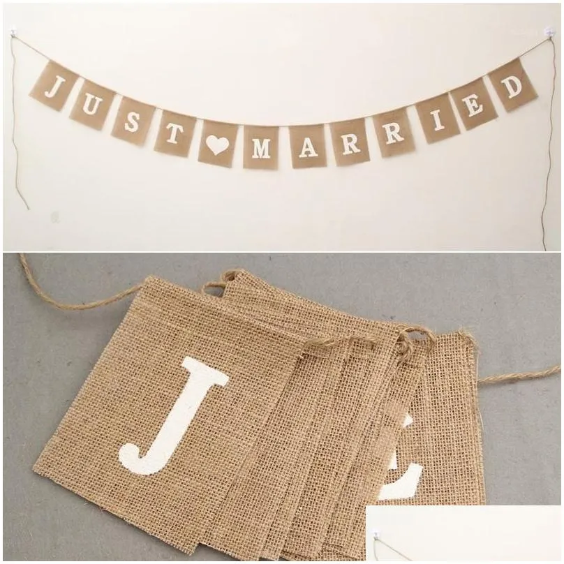 Décoration de fête 1set Jute Toile de jute Bunting Rustique Just Married M. Mme Bannière Guirlande Drapeaux Candy Bar Accueil Événement Fournitures Drop Livraison Dhedm