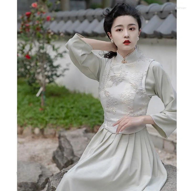 Casual Jurken Chinese Stijl Retro Cheongsam Verbeterde Elegante Zoete Voor Vrouwen 2023 Parel Opstaande Kraag Lange Mouw Herfst Qipao Vintage