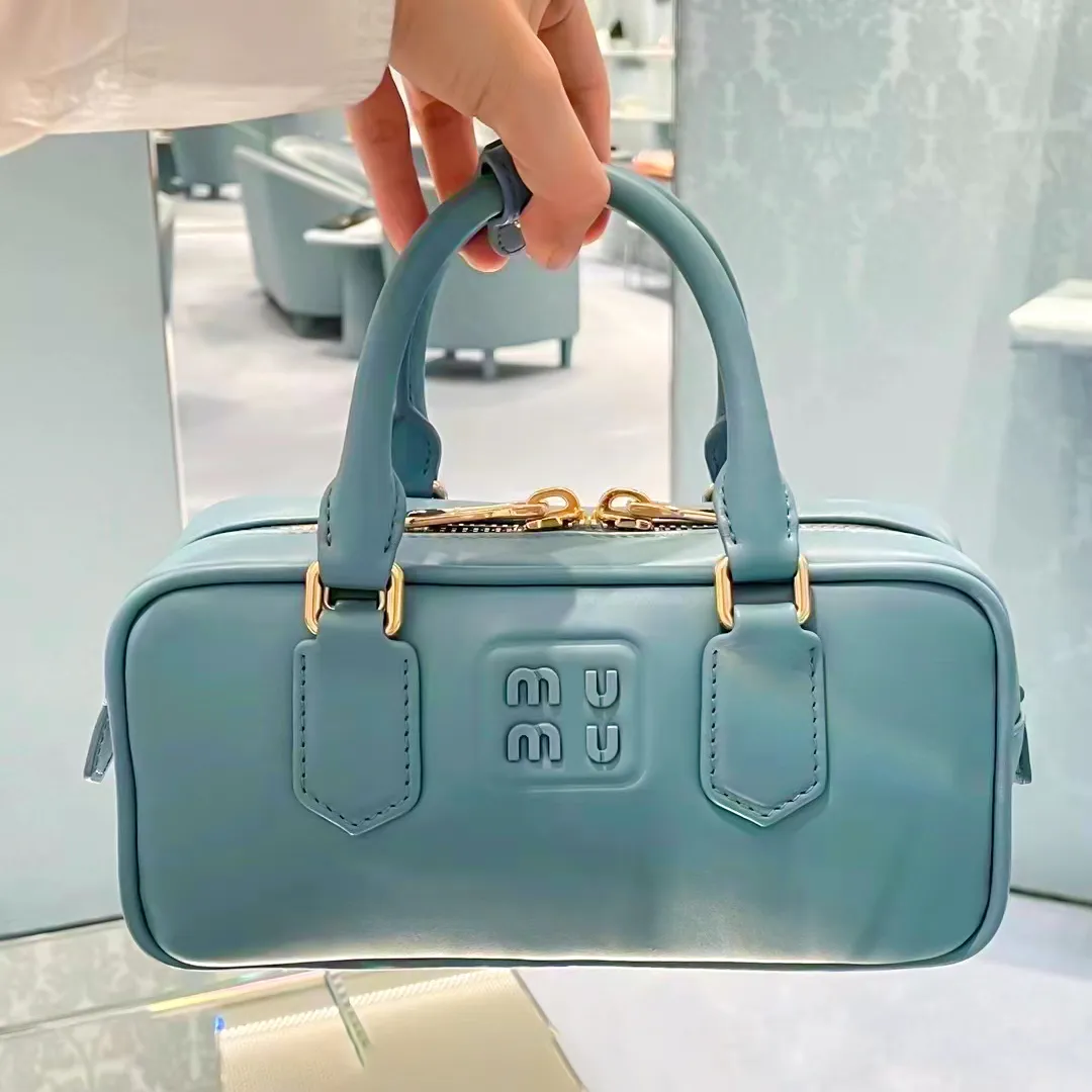 Luxury Womens mens Briefcases Clutch Bag Cross Body Totes handbag fashion Genuine Leather Arcadie Miui Lolita Designer bags Bowling travel pochette Shoulder Bags