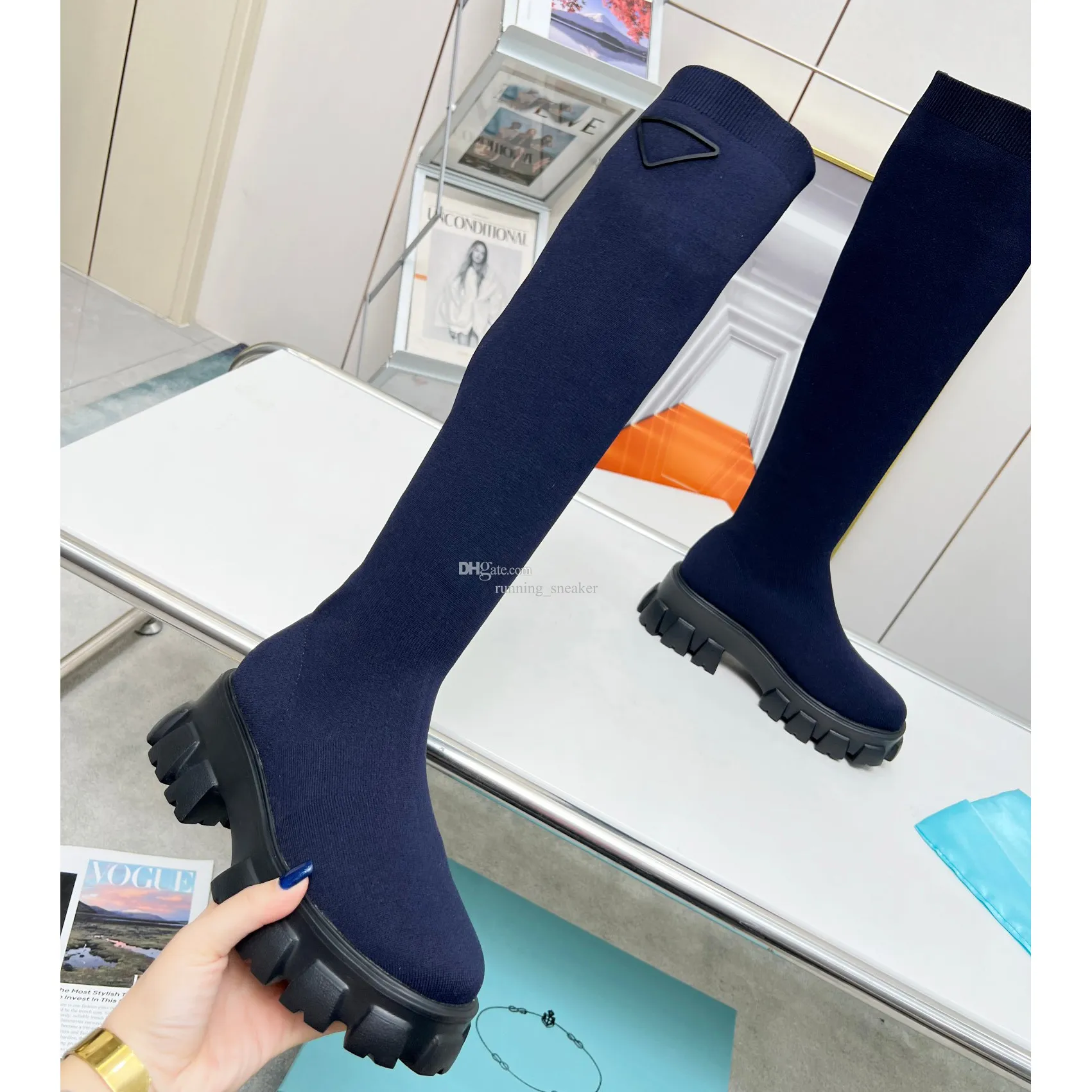 Nouvelles chaussettes côtelées à manchette Bottes hautes à talons bas Stretch Knit Biker en cuir noir sur les bottes au genou Chaussures de créateurs de luxe pour femmes Chaussures d'usine