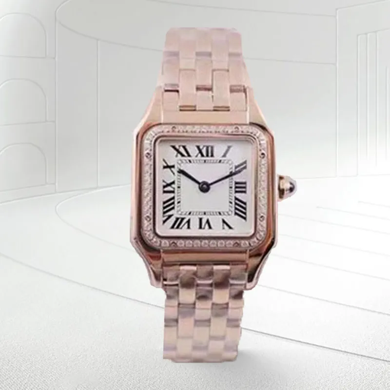 ローズゴールドスクエアクォーツ時計ファッション愛好家の女性時計銀タンクウォッチングレディースバレンタインラグジュアリースクエアダイヤモンドウォッチ高品質の腕時計