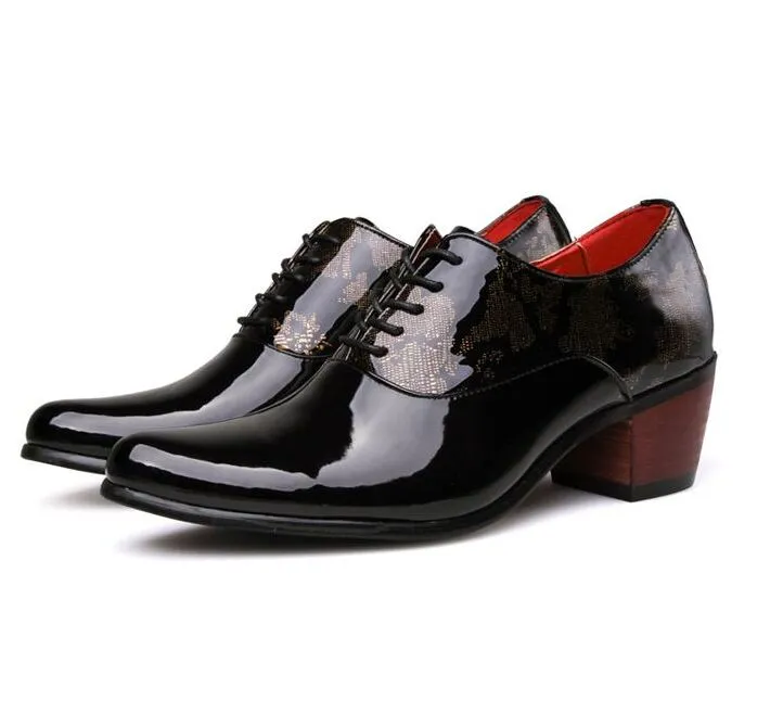 Mannen formele schoenen High Heel Business Dress Shoes Male Oxfords Pointed Teen Formal Shoe voor man Luxe trouwfeestleer voor jongens feestschoenen