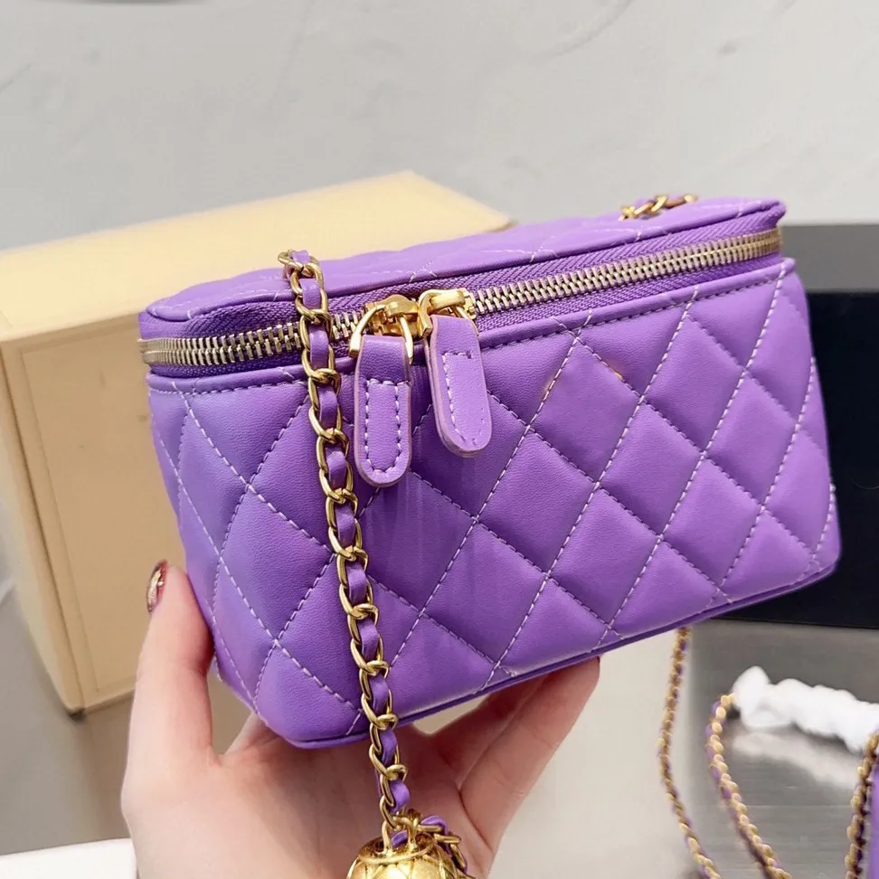 Scrunchie Lilac Purple Bucket Bag | IB x HOZEN