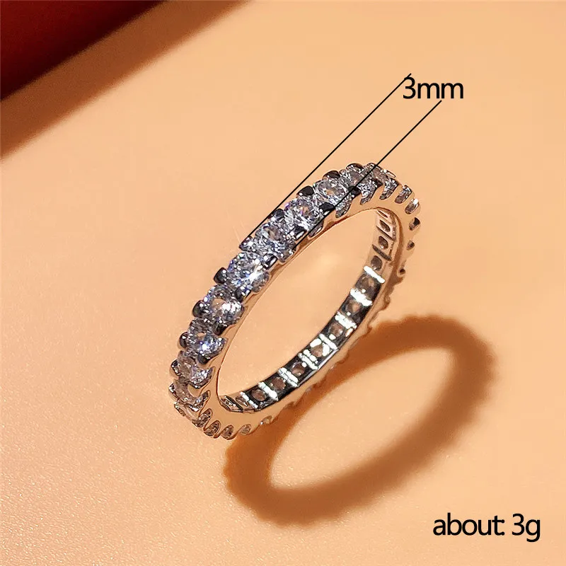 Sparkling Round Cut Moissanite Ring In 925 Sterling Silver_voghion.com