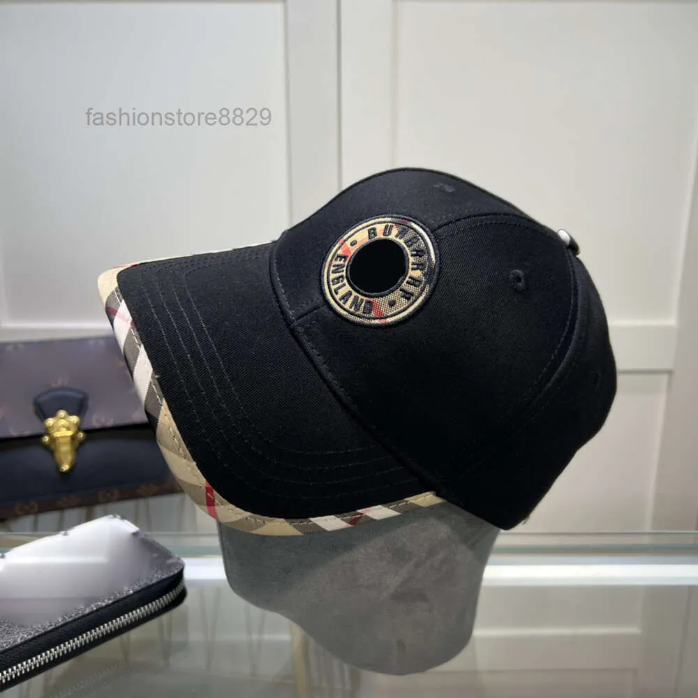 Caps Çift İlkbahar/Yaz Tasarımcısı Balk Hat Kadın Moda Mektubu Nakış Ekose Casquette