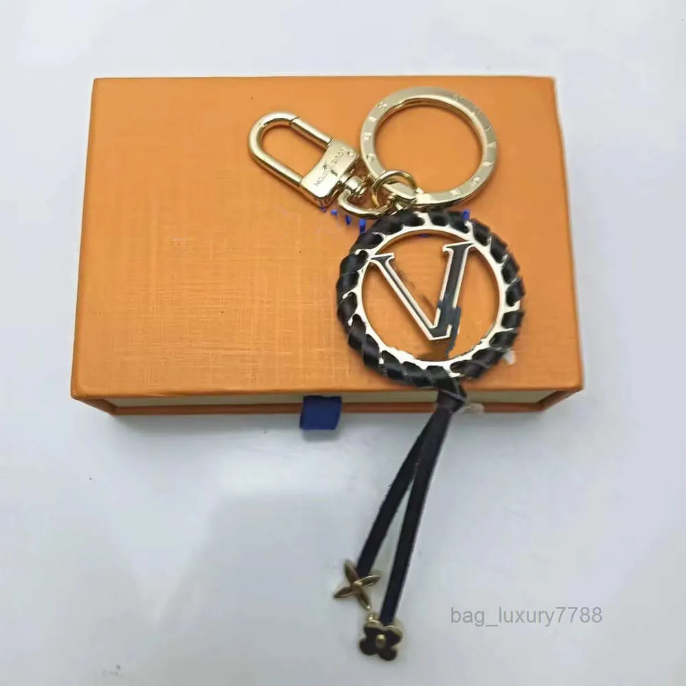 Classic Design Alphabet Car Keychain Trendy Lace Circle Woven Bag Charm Lanyard