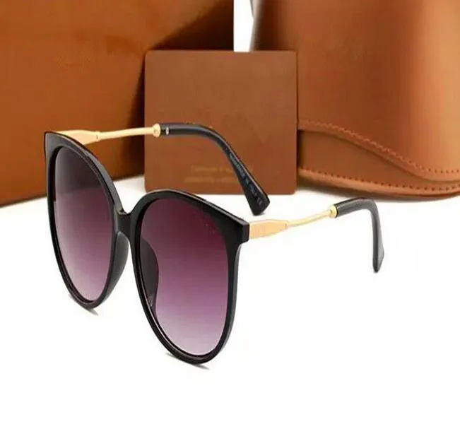 مصمم النظارات الشمسية نظارات العلامة التجارية في الهواء الطلق ظلال PC Farme Fashion Classic Ladies Luxurys Sunglass Mirrors for Women 171
