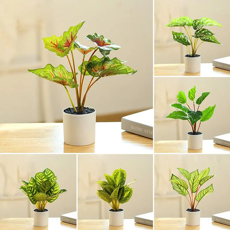 装飾的な花1 PC緑の人工植物ボンサイスモールツリーポット偽の鉢植えの装飾品ホームデコレーションエルガーデン