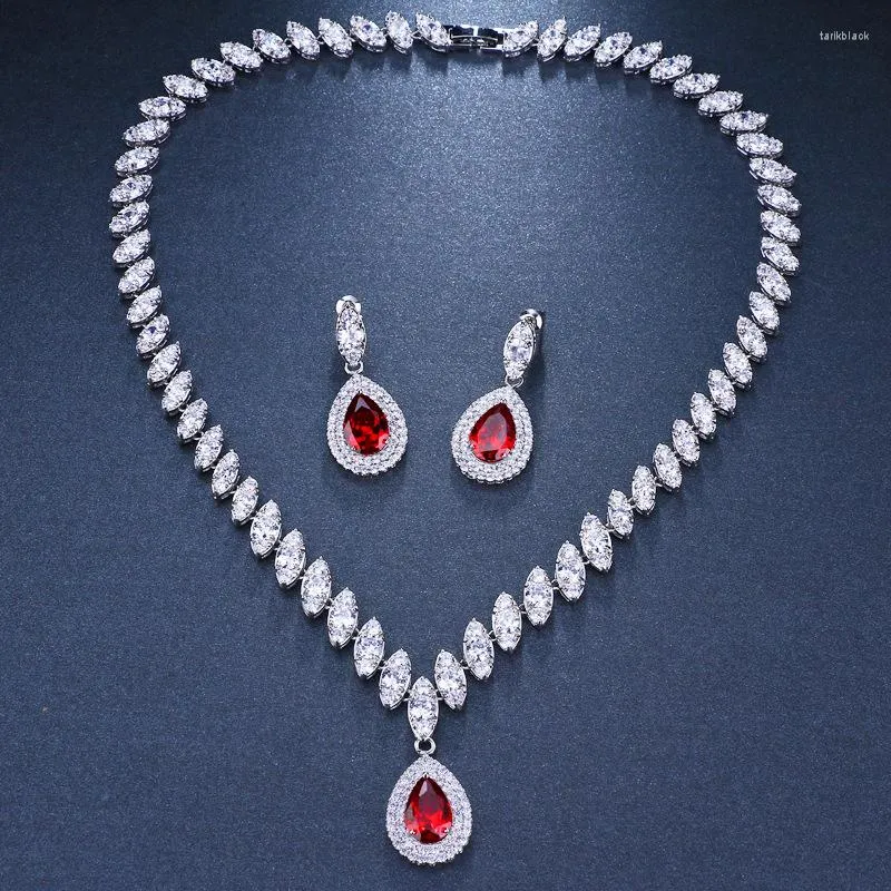 Collana di orecchini set di alta qualità classico brillante goccia zirconi gioielli per le donne spose accessori da sposa