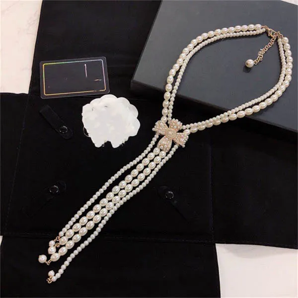 Womens Autumn and Winter Pendant Necklaces Luxury Designer ccity Jewelry Woman Pearl long Sweater chain C Logo gold Necklace 6834