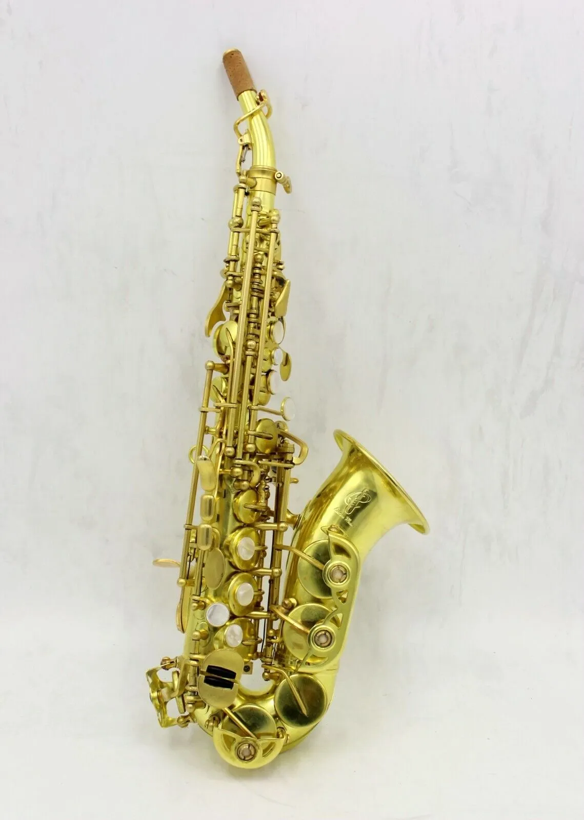 Em Music Black Nickel Body Gold Key Baritone Saxophone With Phoenix Gravering 00