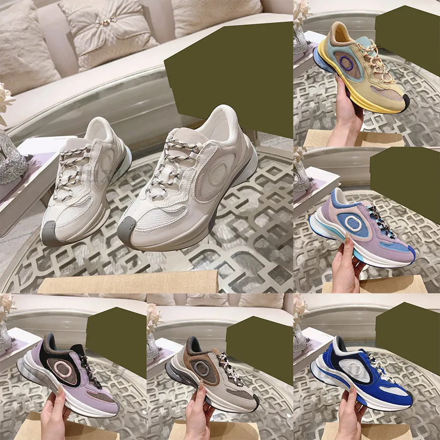 Run Sneakers Designer أحذية غير رسمية متشابكة Rhyton Sneaker Multicolo Men Shoes Fintage Chaussures المدربون أحذية جلدية