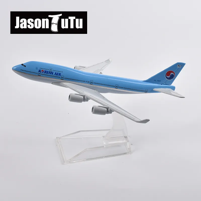 Modellino auto JASON TUTU 16 cm Korea Air Boeing 747 Aereo Modello Diecast Metallo Scala 1/400 Modello di aereo Collezione regalo Drop 230915