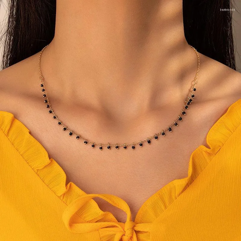 Anhänger Halsketten Vintage schwarze Perlenkette für Frauen Geometrische Legierung Fried Teig Twists Single Layer Kragen 21598