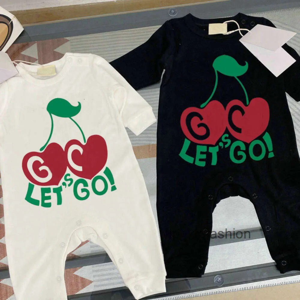 在庫に100％綿の幼児生まれた男の子デザイナーブランドのレターコスチュームオーバーオールオーバーオール服ジャンプスーツキッズボディースーツの赤ちゃん