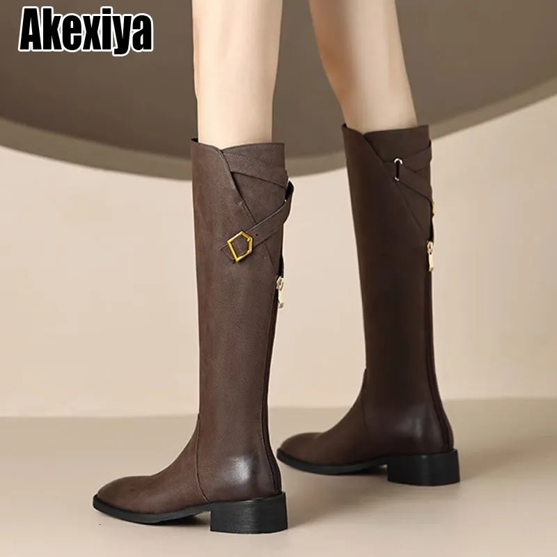 Stövlar Fashion Side Zipper Long Women Autumn Winter Thick Heels Knee High Woman Brown Tube Pu Leather Botas Mujer 230915