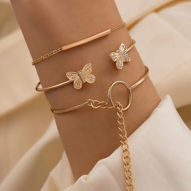 Bracelets de charme Simple Papillon Ouvert Bracelet Adapté Aux Femmes Géométrique Alliage Métal Réglable Bijoux De Fête Triple Couche