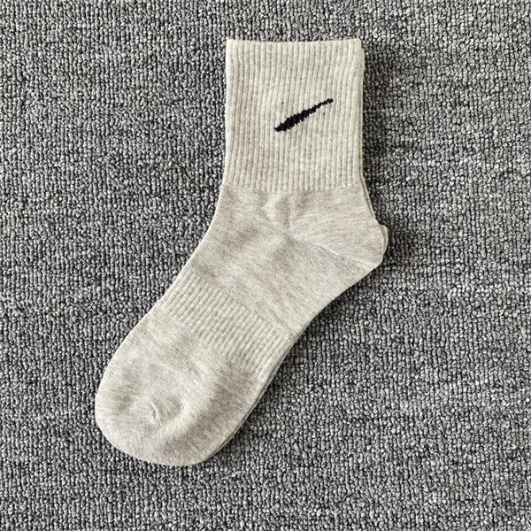 Athletic online socks brands