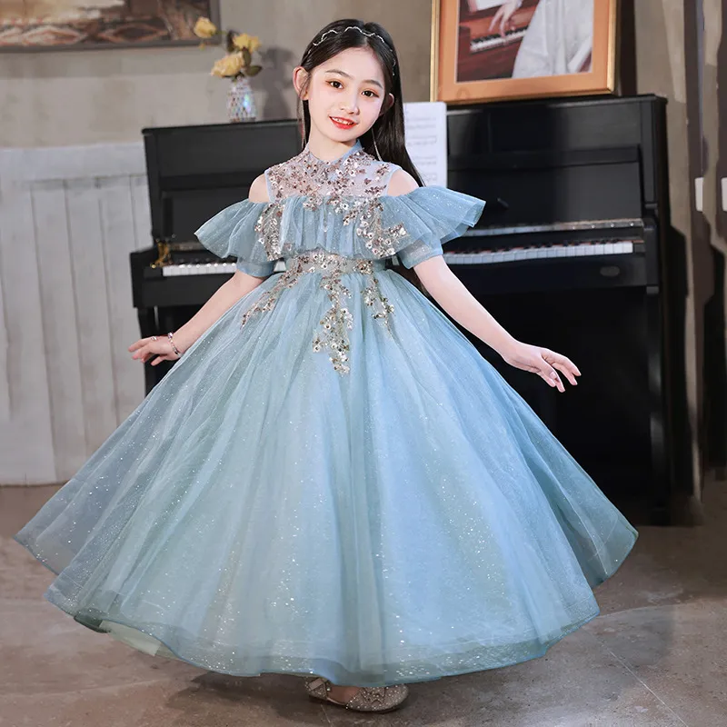 2023 Cute Princess Flower Girls Abiti con spalle scoperte Tulle Rosa blu Applicazioni di pizzo Perline Increspature Fiori a strati bling oro Lunghezza del pavimento Abiti da spettacolo per ragazze di compleanno