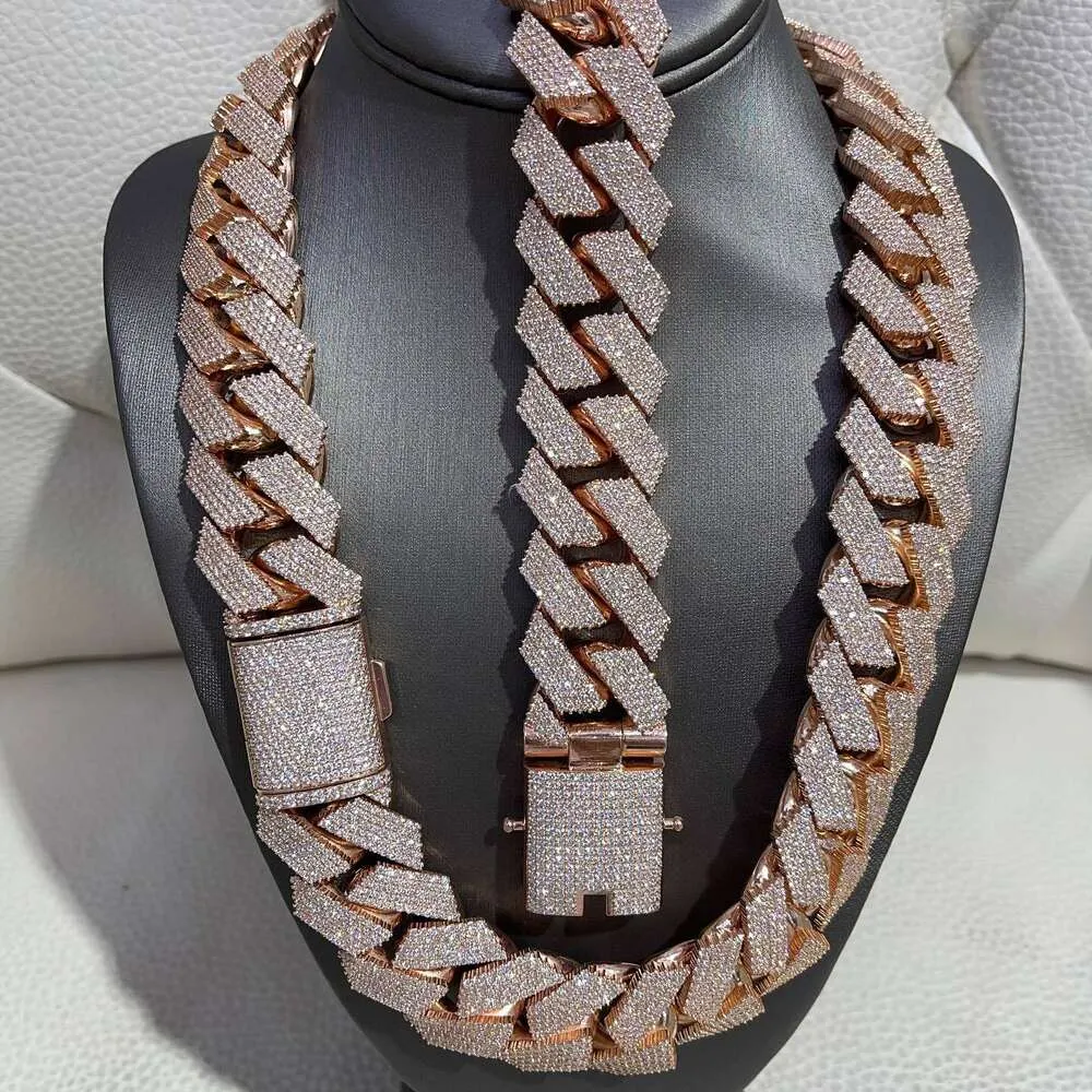 Iced out 2024 cuban chain vvs