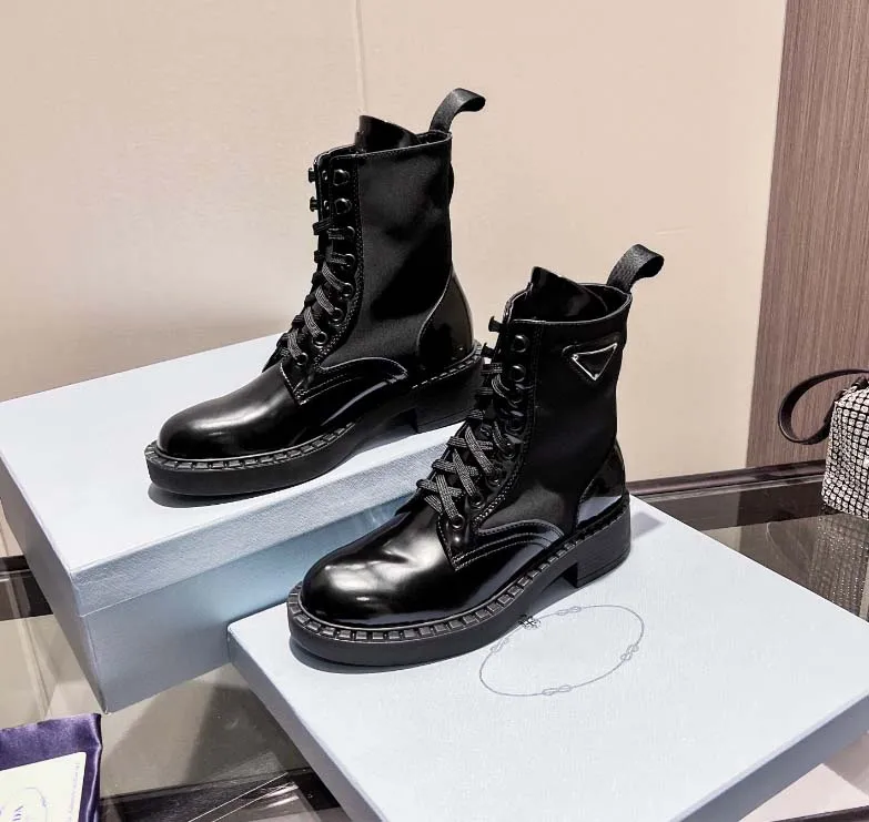 Heightening Leather Boots With Thick Heels Comfortable and not Tiring Feet Anti-slip and Wear-Resistant is the Fashion of Black Women