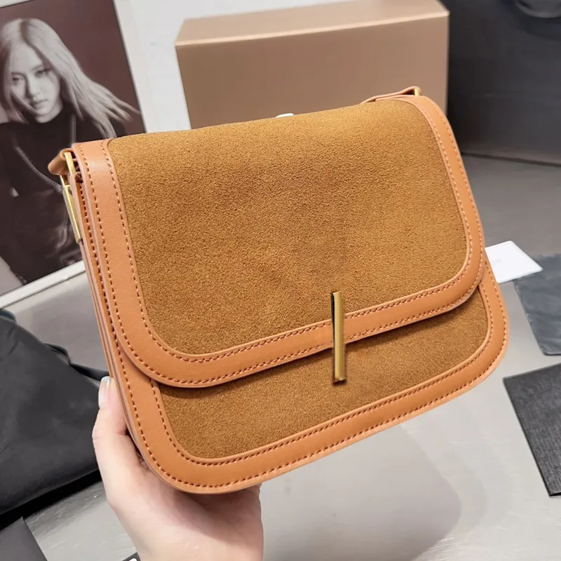 Bolsa de embreagem de couro Nubuck Crossbody Bag Designer Bolsa de alta qualidade Flap Square Tofu Buns Mulheres Ombro Bolsas Gold Letter Hardware Flap Celular Bolsa Carteiras