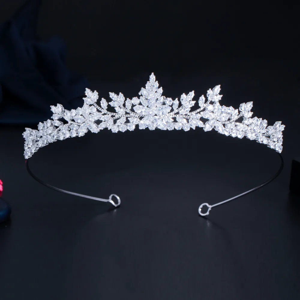Wedding Hair Jewelry ThreeGraces Sparkling White Cubic Zirconia Elegant Flower Queen Crowns Tiaras Wedding Hair Accessories Jewelry for Brides HA027 230918