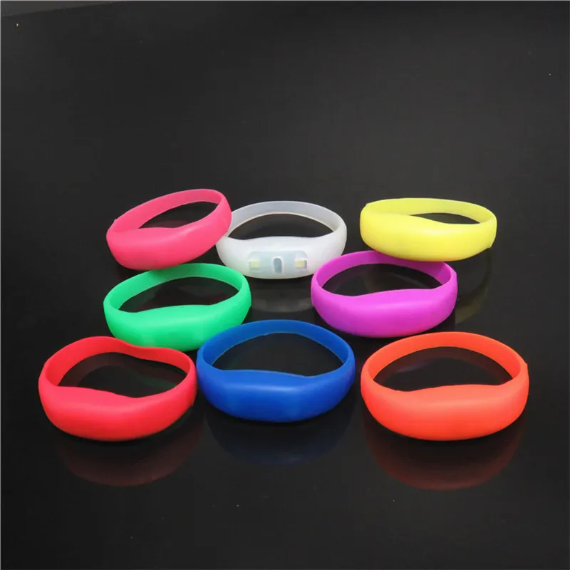 Party Decoration LED Silicone Glow Bracelet Glow Bracelet Boosting Props Concert Glow Wrist