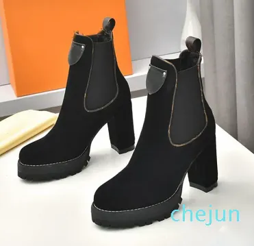 Designer Paris Platform Boots Casual Style Street Plain Leather Block Heels Woman Trim Zipper Rubber Sole Desert Martin Winter Sneakers With Original Box