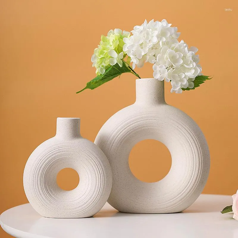 Vases Nordic Hollow Circular Vase For Pampas Grass Dried Flower Donut Home Decoration Accessories Office Living Room Interior