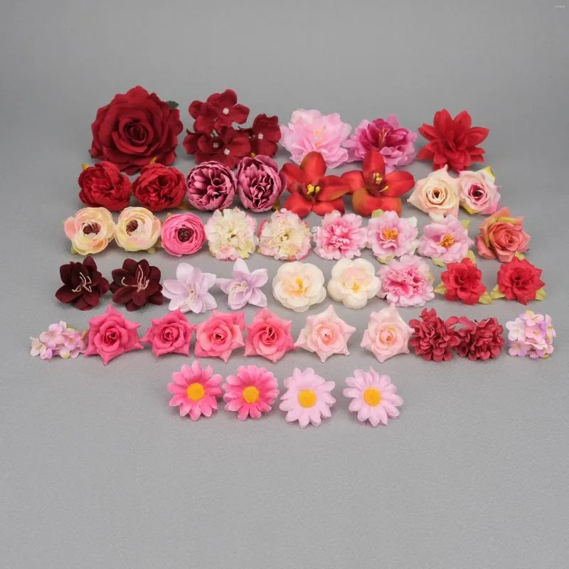 Fleurs décoratives 45 pièces têtes de fleurs en soie artificielle ensemble combiné décor de festival rouge fausse rose marguerite rose pour bricolage artisanat ornement de porte d'entrée