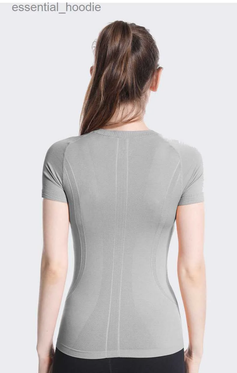 Chemisiers pour femmes Chemises Yogaworld Vêtements Hauts pour femmes T-shirts T-shirts Survêtement Vêtements de yoga Dames Sports Haute élasticité Fitness Été Léger T-shirt à manches courtes L23