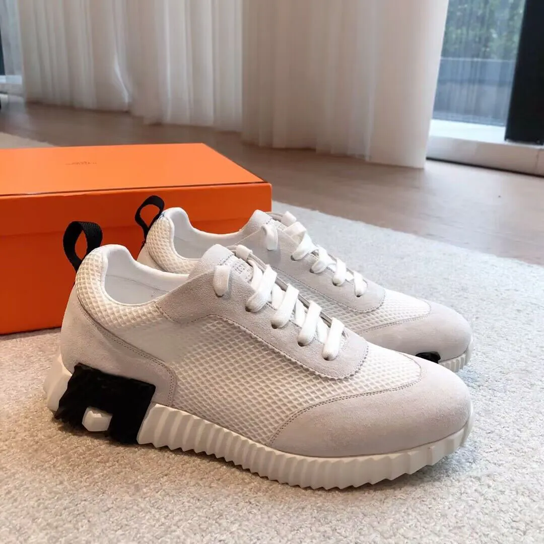 Bouncing soles shoes deals