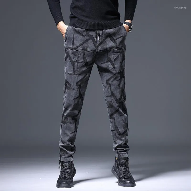 Mäns jeans 2023 Autumn Casual Pants Six Pocket Jacquard Stretchy Straight-ben Loose Fashion 8008