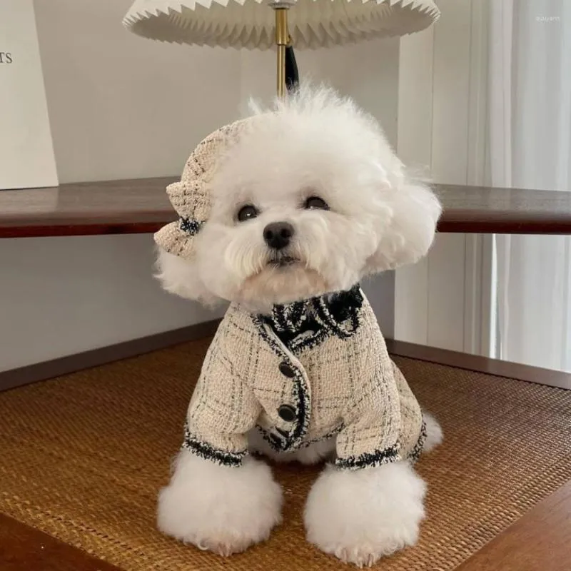 Vêtements pour chiens Vêtements pour animaux de compagnie INS Style manteau veste pour chiot chiens tenues petit parfum mignon hiver chaud Yorkies fille coréenne mascottes