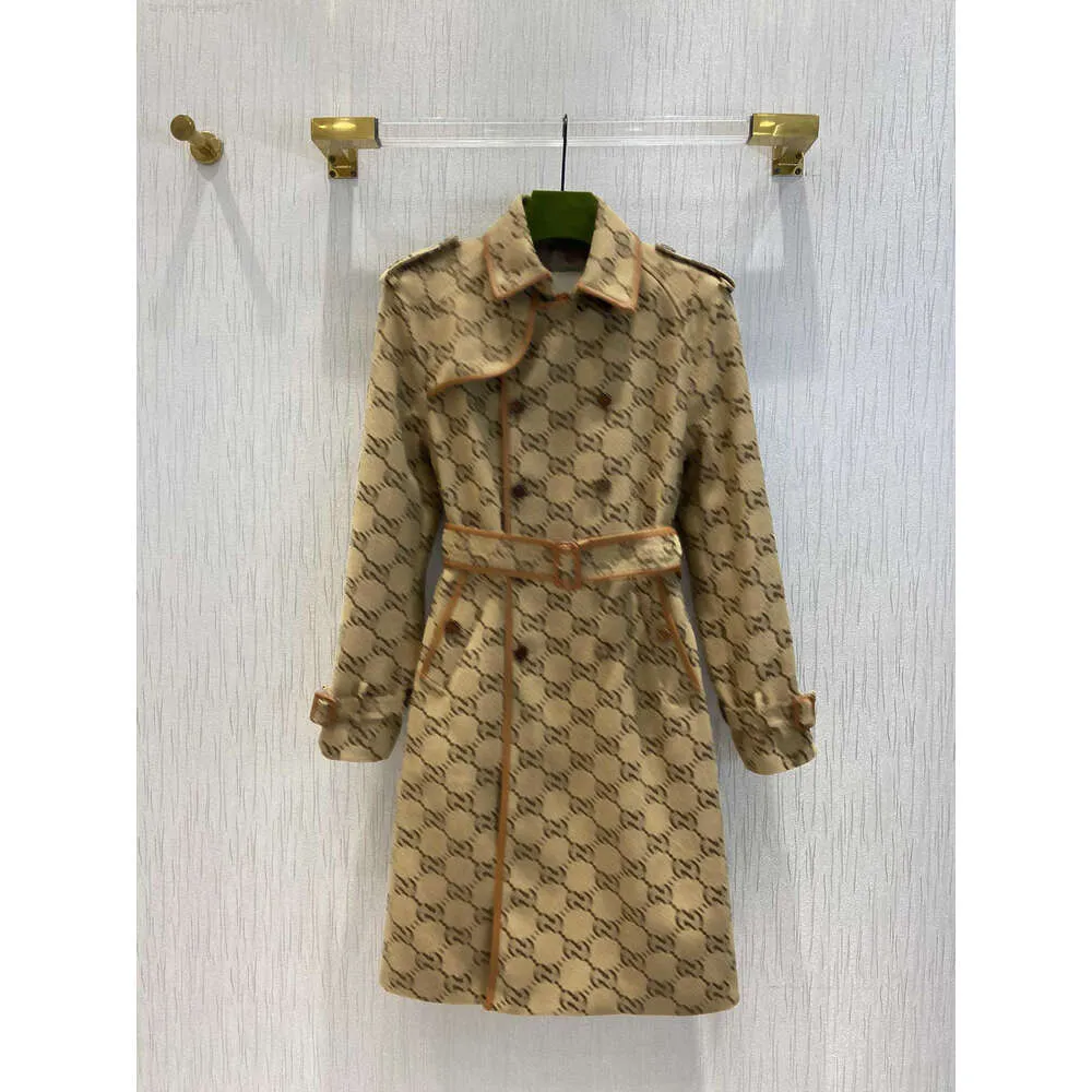 Women Designer Dress Classic Jacquard tyglapel Långärmar klänning Anpassad knapp Cardigan Belt Slim Bubble Sleeves Maxiskit 2 Färger klänningar för kvinna