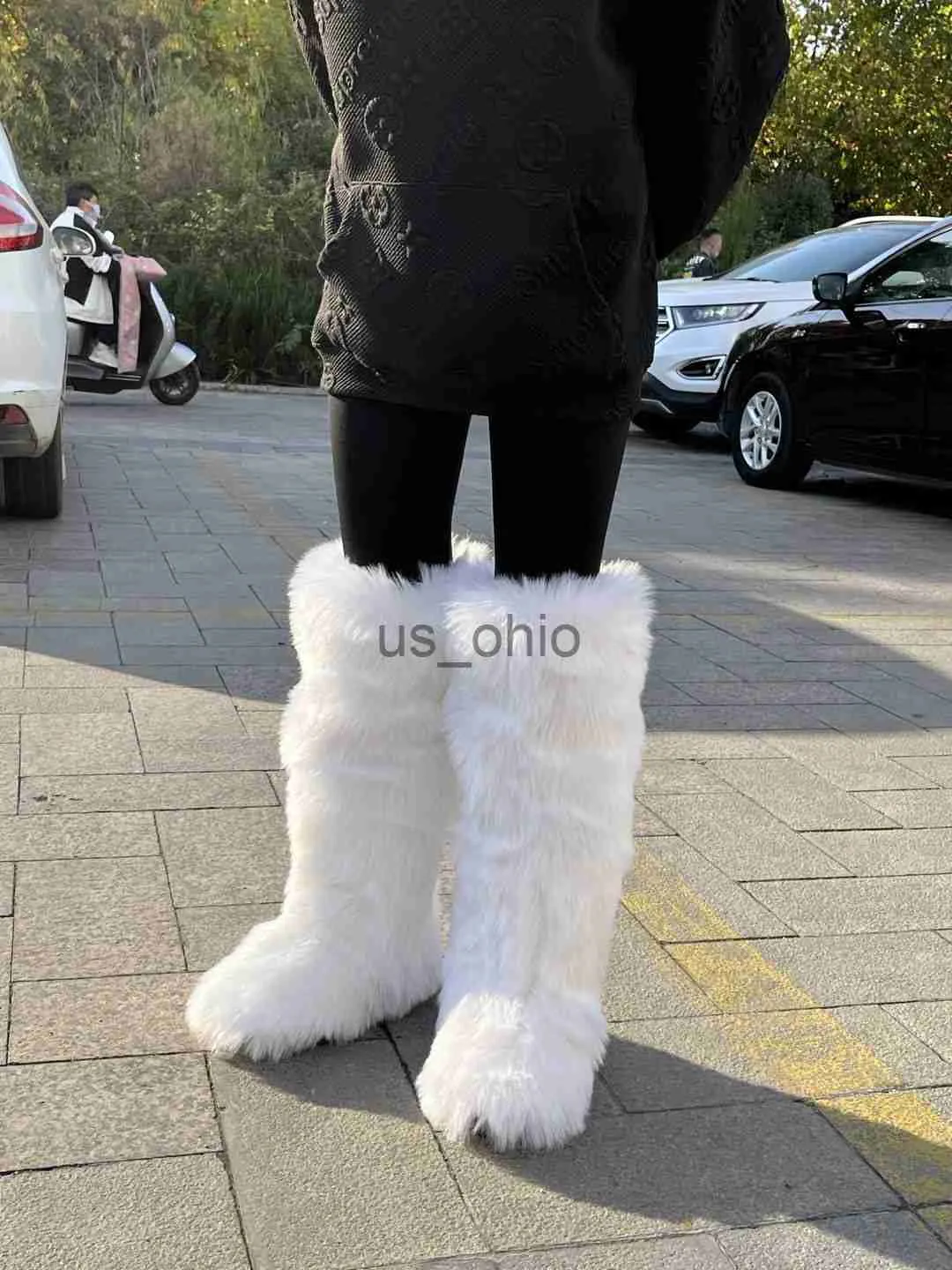 Big fluffy hotsell boots