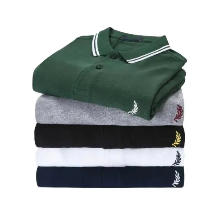 Polo Shirt Nouveau Designer Business T-shirt Fred Perry 2023 Mode Luxe Classique Été Coton Oreille de Blé Manches Courtes Hommes et Femmes Croissant Broderie Casual